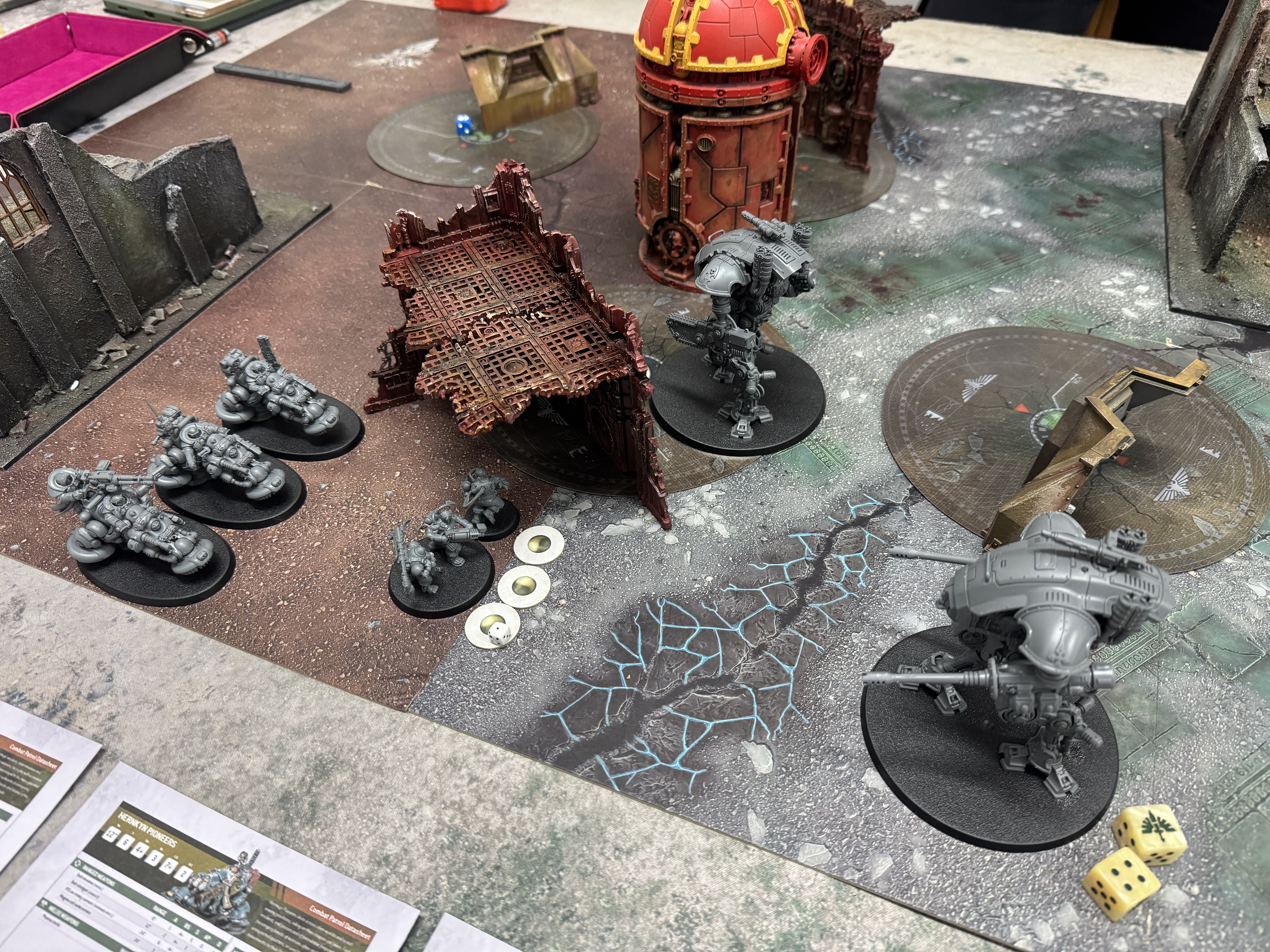Votann versus Imperial Knights - table view
